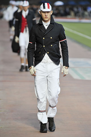 Moncler Gamme Bleu / - 2011